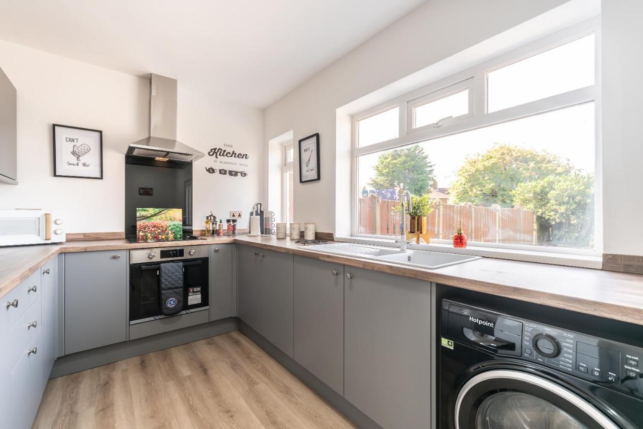 Aseda 4 Bedroom Private Parking, Game Zone -Pool Table, Garden Home Kingston upon Hull Luaran gambar