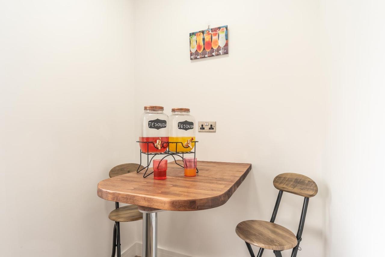 Aseda 4 Bedroom Private Parking, Game Zone -Pool Table, Garden Home Kingston upon Hull Luaran gambar