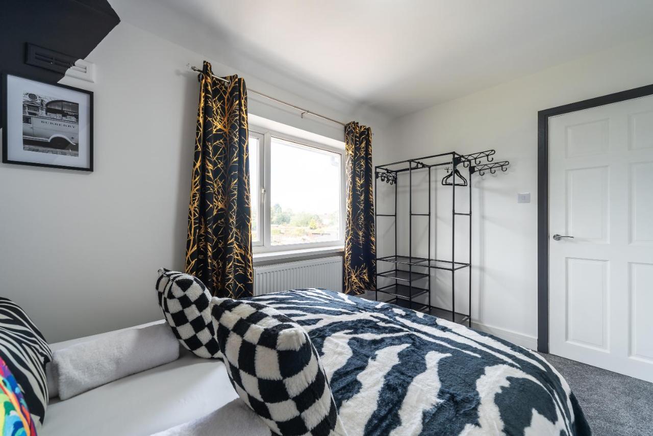 Aseda 4 Bedroom Private Parking, Game Zone -Pool Table, Garden Home Kingston upon Hull Luaran gambar